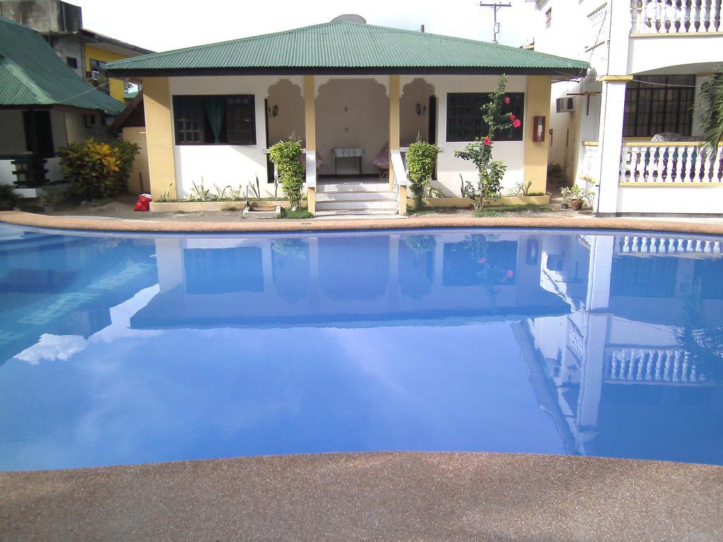 Seashore Beach Resort Puerto Galera Ngoại thất bức ảnh