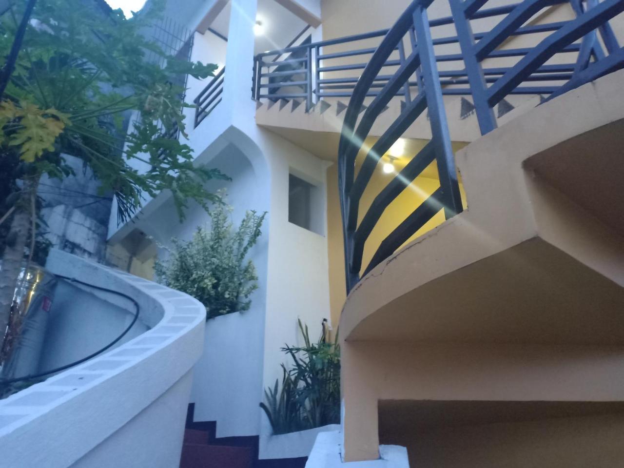 Seashore Beach Resort Puerto Galera Ngoại thất bức ảnh