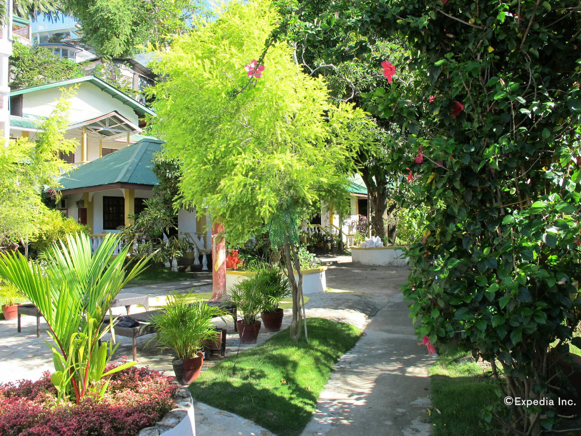 Seashore Beach Resort Puerto Galera Ngoại thất bức ảnh